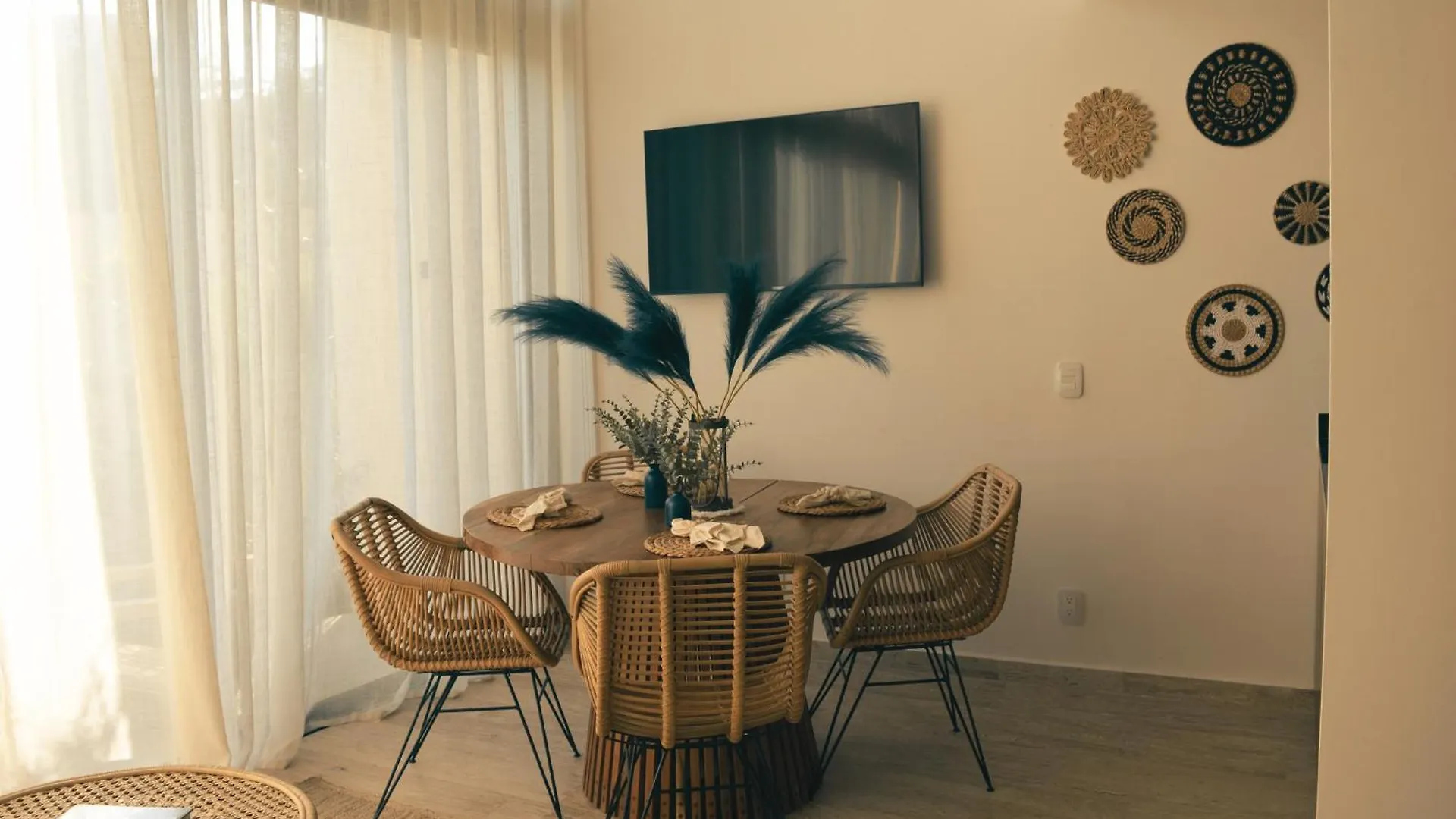Apartment Loft Izel Sleeps 4 With Beach Club Access, Close To La Veleta Tulum