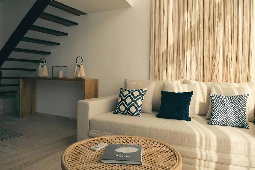 Loft Izel Sleeps 4 With Beach Club Access, Close To La Veleta Tulum
