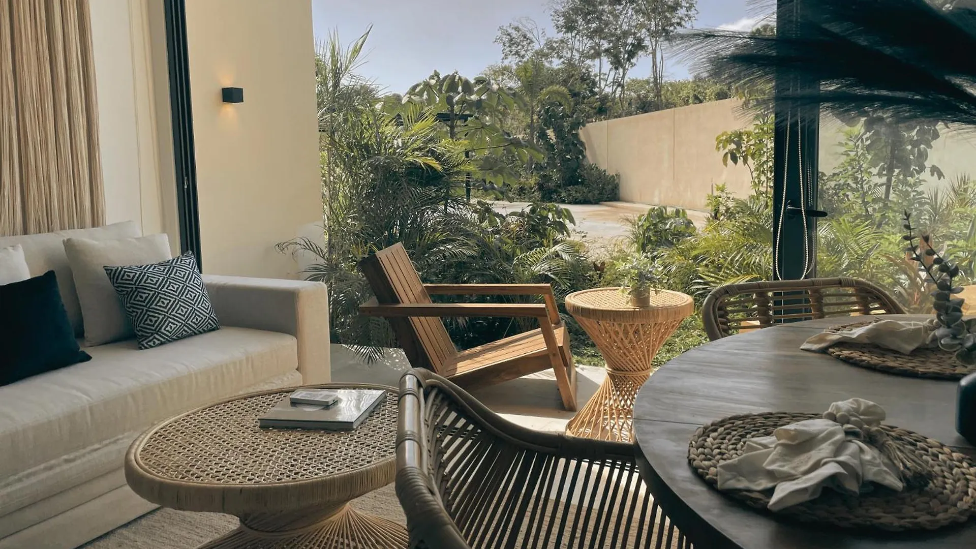 Apartament Loft Izel Sleeps 4 With Beach Club Access, Close To La Veleta Tulum Meksyk